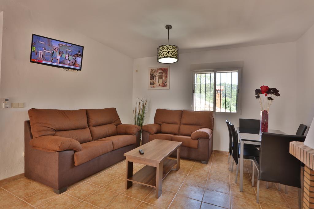 Apartamentos El Madronal Coto Rios Exteriör bild