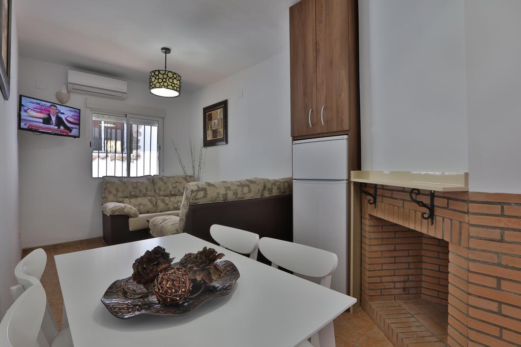 Apartamentos El Madronal Coto Rios Exteriör bild